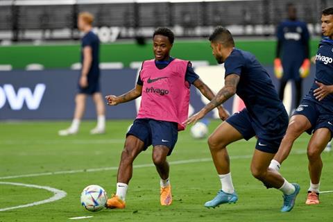 Vừa đến Chelsea, Sterling đã được tiến cử băng đội trưởng